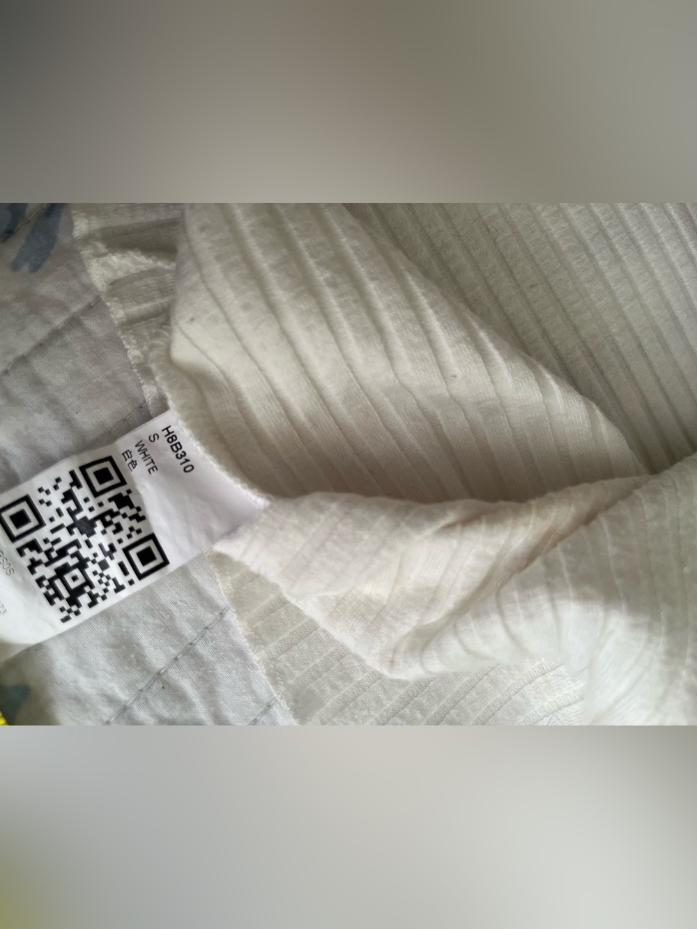 White Textured Ribbed Top - Picture 2 of 3